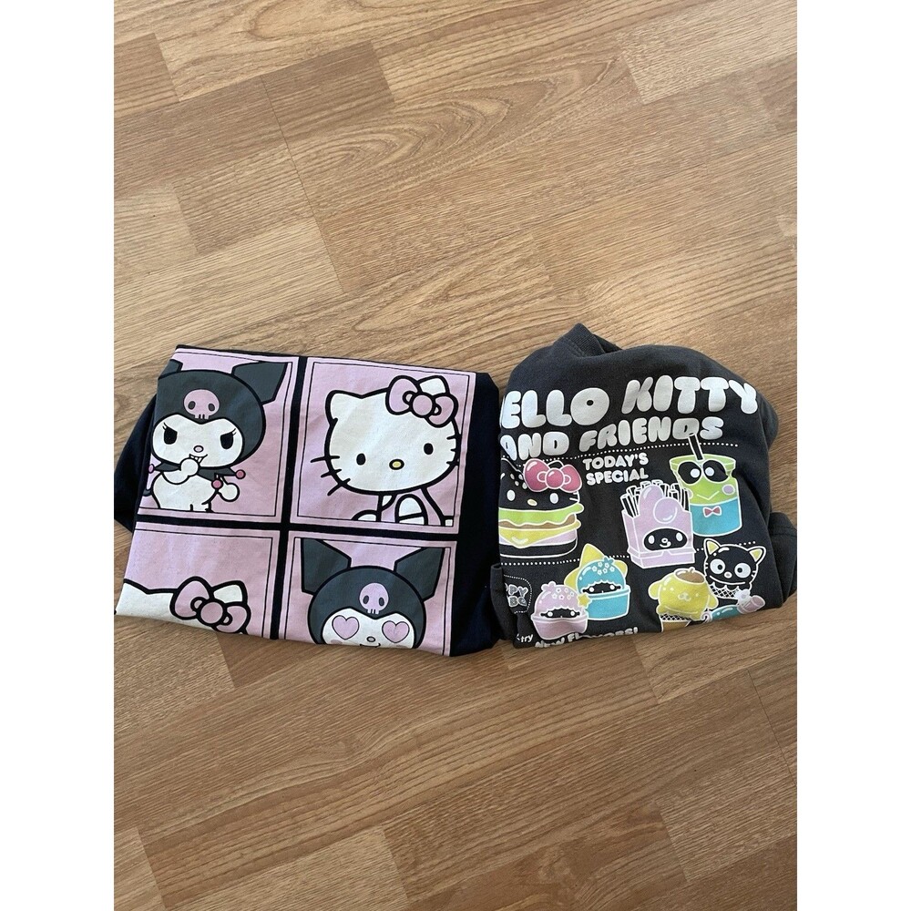 Hello Kitty Bundle Of 2 Tops Women’s Small S
